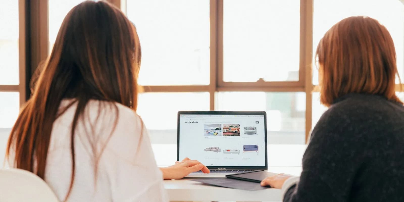 Best AI Content Generators for WordPress Bloggers in 2025